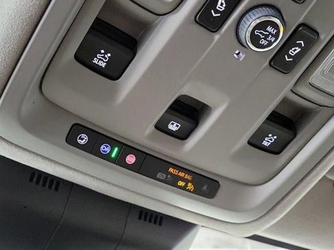 Certified 2024 Cadillac Escalade Premium Luxury Platinum image 27