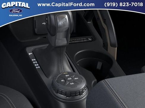 New 2025 Ford Bronco Badlands AWD/4WD image 17