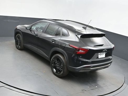 New 2026 Chevrolet Trax ACTIV w/ Sunroof Package image 34