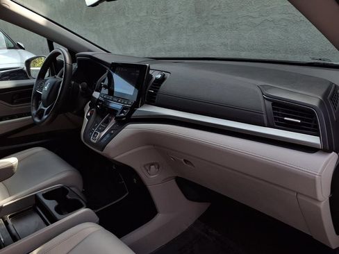 Used 2024 Honda Odyssey EX-L image 23