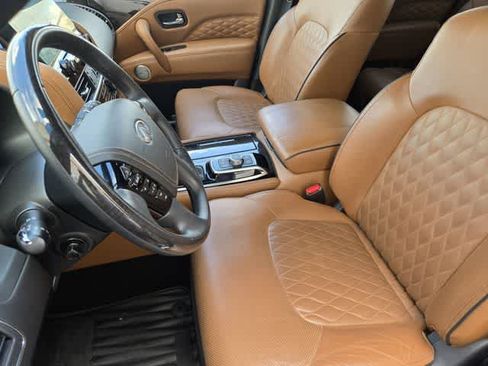 Used 2023 INFINITI QX80 Sensory w/ Cargo Package RWD image 9