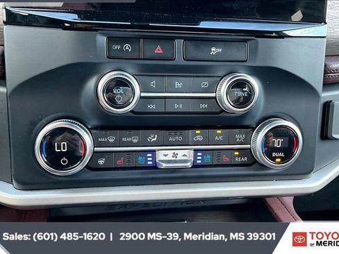 Used 2024 Ford Expedition Limited image 23