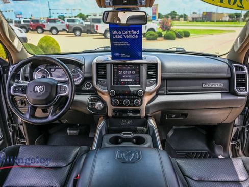 Used 2019 RAM 1500 Laramie w/ Bed Utility Group AWD/4WD image 13
