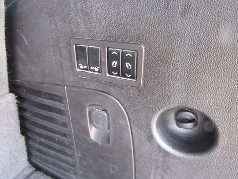 Used 2018 GMC Yukon SLT w/ Open Road Package image 43