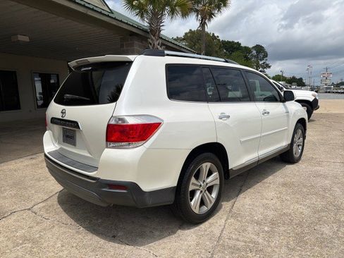 Used 2013 Toyota Highlander Limited FWD image 4