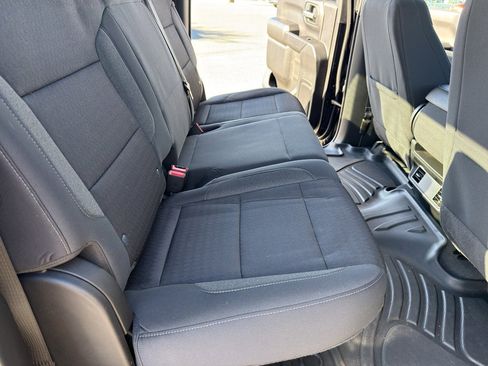 Used 2023 Chevrolet Silverado 1500 Custom image 26