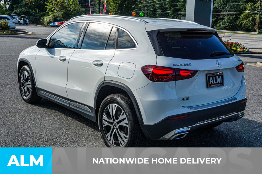 Used 2025 Mercedes-Benz GLA 250 4MATIC image 4