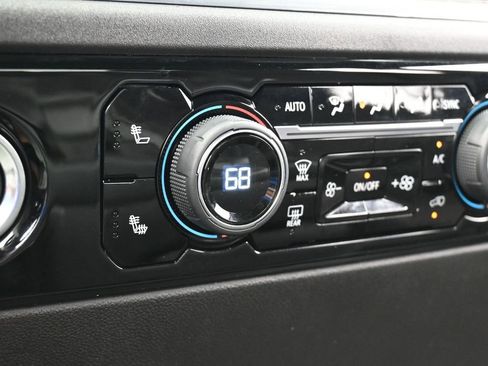 Used 2024 Chevrolet Silverado 1500 LT w/ Protection Package image 25