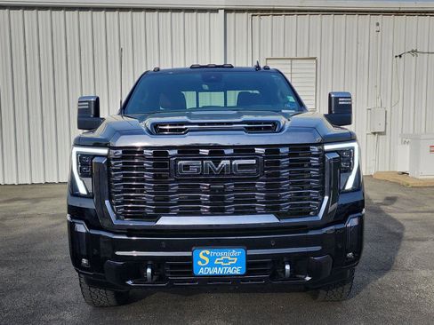 Used 2024 GMC Sierra 2500 Denali Ultimate AWD/4WD image 8