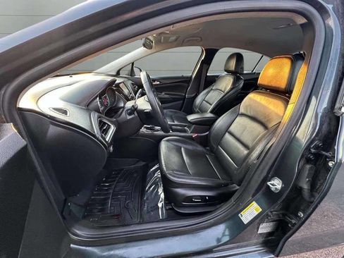 Used 2017 Chevrolet Cruze Premier image 44