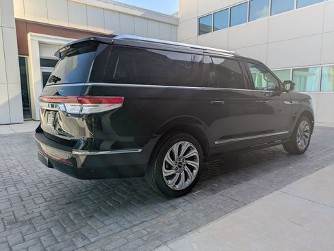 Certified 2024 Lincoln Navigator L Reserve AWD/4WD image 5