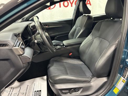 Used 2025 Toyota Camry XSE w/ Premium Plus Package image 26