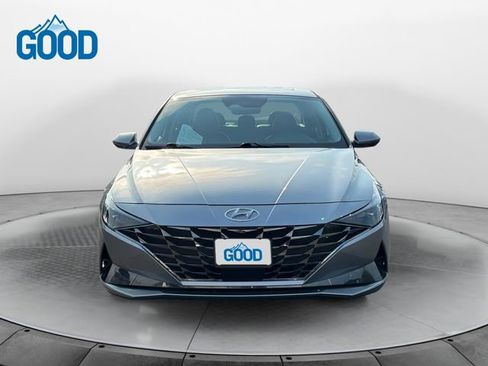 Used 2022 Hyundai Elantra Limited image 8