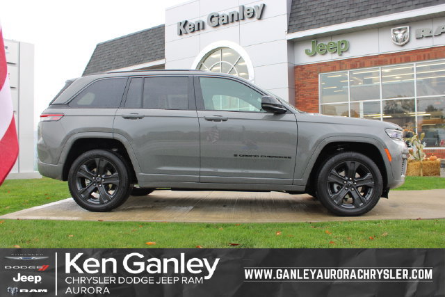New 2027 Jeep Grand Cherokee Limited AWD/4WD image 1