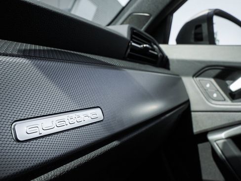 New 2025 Audi Q3 2.0T Premium image 18