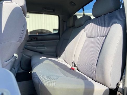 Used 2005 Toyota Tacoma PreRunner RWD image 22
