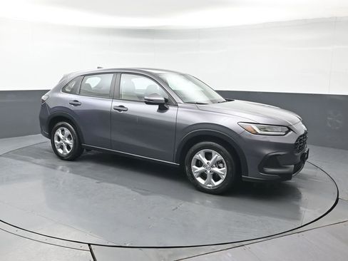 Certified 2023 Honda HR-V LX image 9