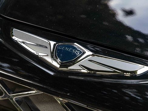 Used 2024 Genesis GV80 3.5T w/ Prestige Package image 30