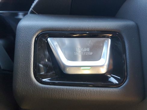 New 2026 GMC Yukon Denali w/ Sun & Power Step Package image 30