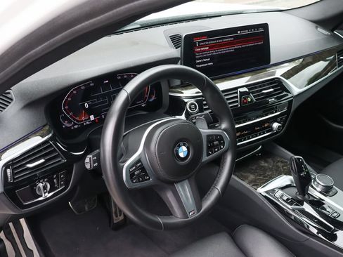 Used 2022 BMW 540i w/ M Sport Package RWD image 22