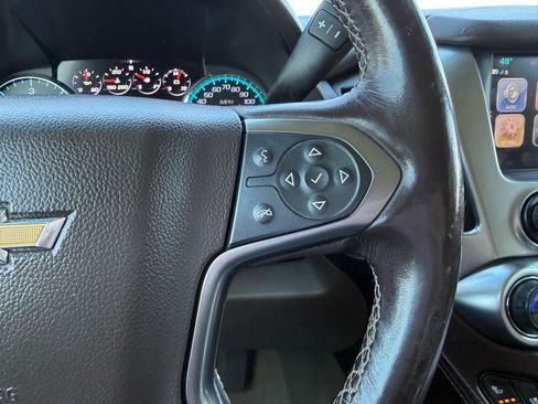 Used 2019 Chevrolet Suburban Premier image 27