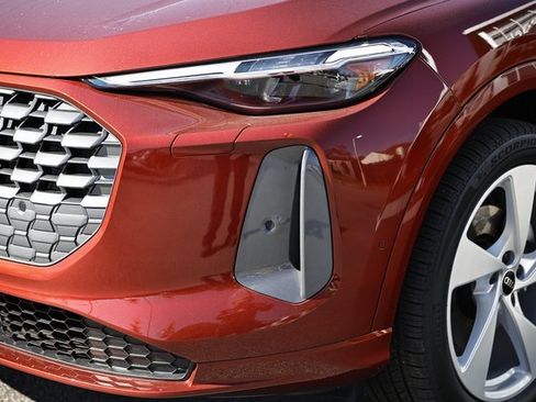 New 2025 Audi Q5 Prestige image 12