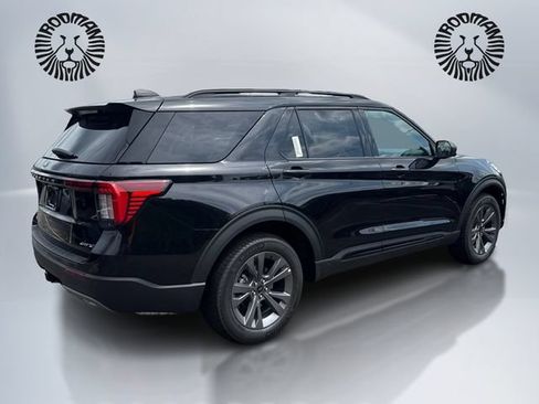 New 2026 Ford Explorer Active w/ Active Comfort Package AWD/4WD image 6