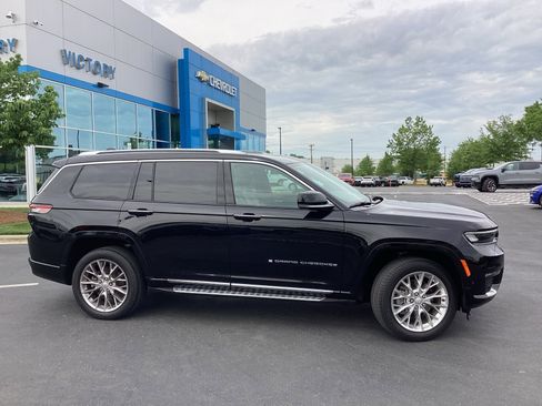 Used 2021 Jeep Grand Cherokee L Summit w/ Luxury Tech Group V image 5