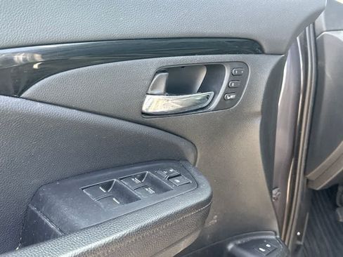 Used 2020 Honda Pilot Touring image 11