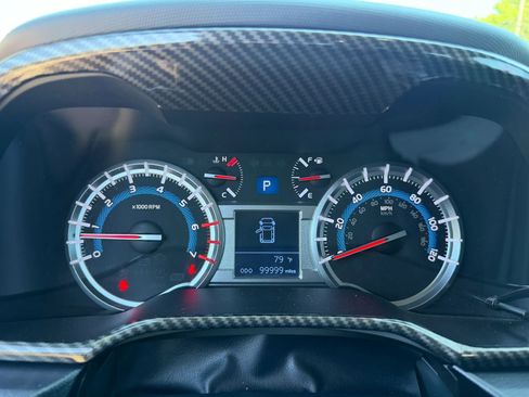 Used 2016 Toyota 4Runner SR5 AWD/4WD image 26