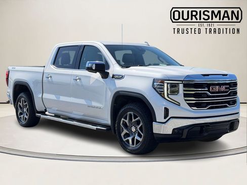 Used 2022 GMC Sierra 1500 SLT w/ SLT Premium Package AWD/4WD image 1