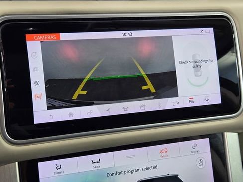 Used 2019 Land Rover Range Rover HSE image 19