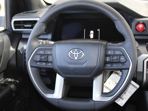 New 2026 Toyota 4Runner 4WD image 26