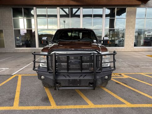 Used 2012 Ford F350 Lariat w/ Chrome Pkg image 2