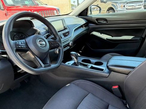 Used 2023 Nissan Altima 2.5 S FWD image 7