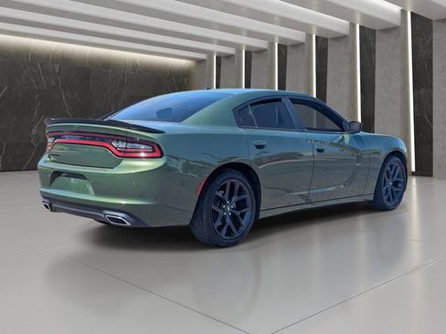 Used 2022 Dodge Charger SXT w/ Blacktop Package RWD image 6