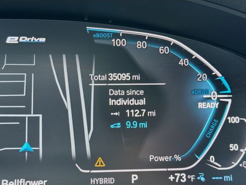 Used 2021 BMW 530e w/ M Sport Package RWD image 8