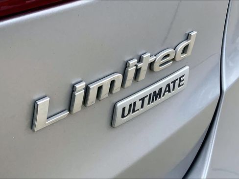 Used 2019 Hyundai Santa Fe XL FWD image 10