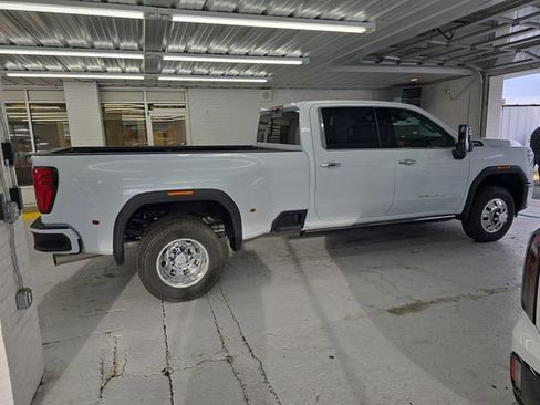 New 2026 GMC Sierra 3500 Denali Ultimate image 6