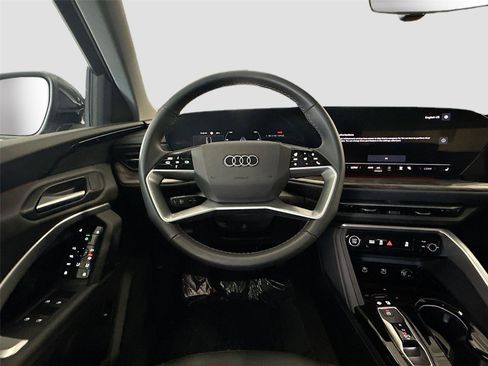 Certified 2025 Audi Q5 Premium w/ Convenience Package AWD/4WD image 11