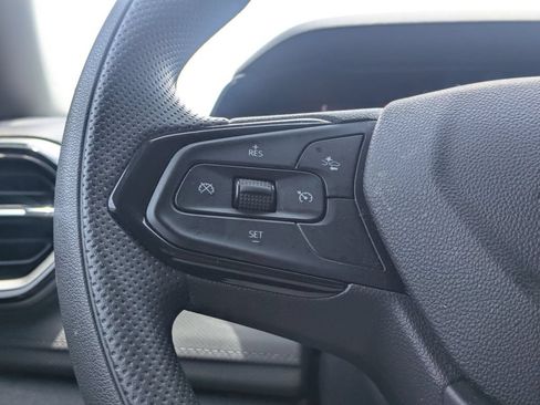 Used 2025 Chevrolet TrailBlazer LT AWD/4WD image 22