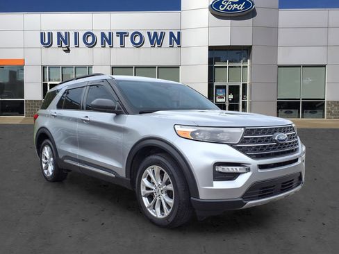 Used 2023 Ford Explorer XLT w/ Equipment Group 202A image 1