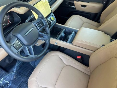 New 2026 Land Rover Defender 110 S AWD/4WD image 4