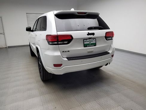 Used 2021 Jeep Grand Cherokee Laredo X AWD/4WD image 6