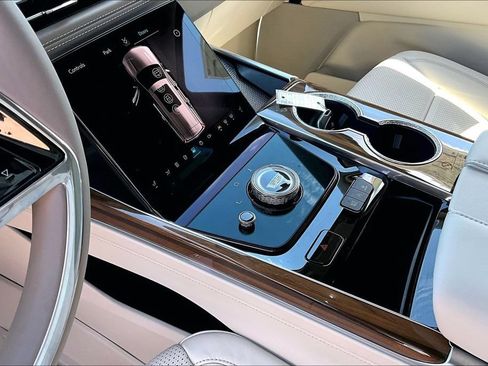 New 2026 Cadillac Escalade Platinum Luxury w/ LPO, Floor Liner Package AWD/4WD image 8