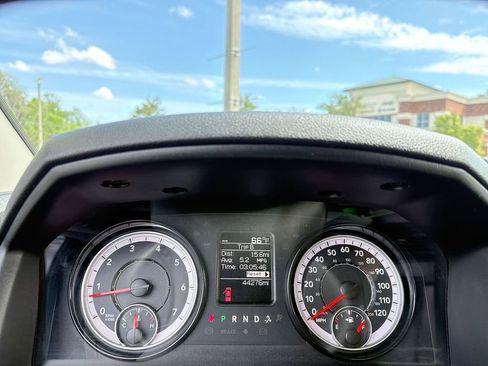 Used 2024 RAM 1500 Classic SLT image 15