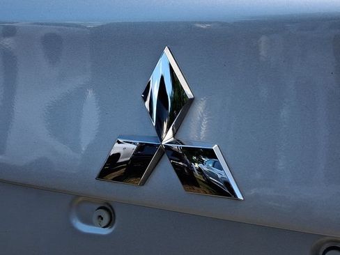 Used 2023 Mitsubishi Outlander Sport LE AWD/4WD image 28