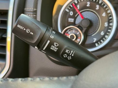 Used 2021 RAM 1500 Laramie image 31