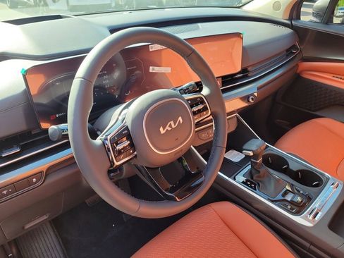 New 2026 Kia Carnival SX Prestige FWD image 24