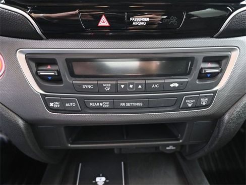 Used 2024 Honda Ridgeline Sport image 8